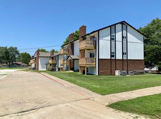 2200 Mission Rd #30, Harrisonville, MO 64701