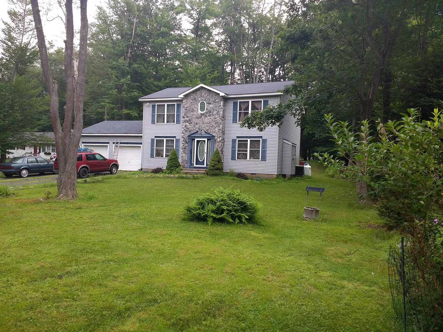 6431 Laurel Rd photo 1