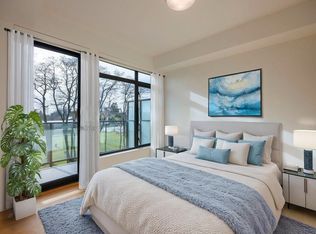 6485 Manitoba St #404, Vancouver, BC