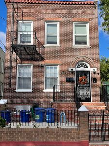 25-68 14th St, Astoria, NY, 11102