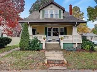 82 Modena Ave, Providence, RI 02908