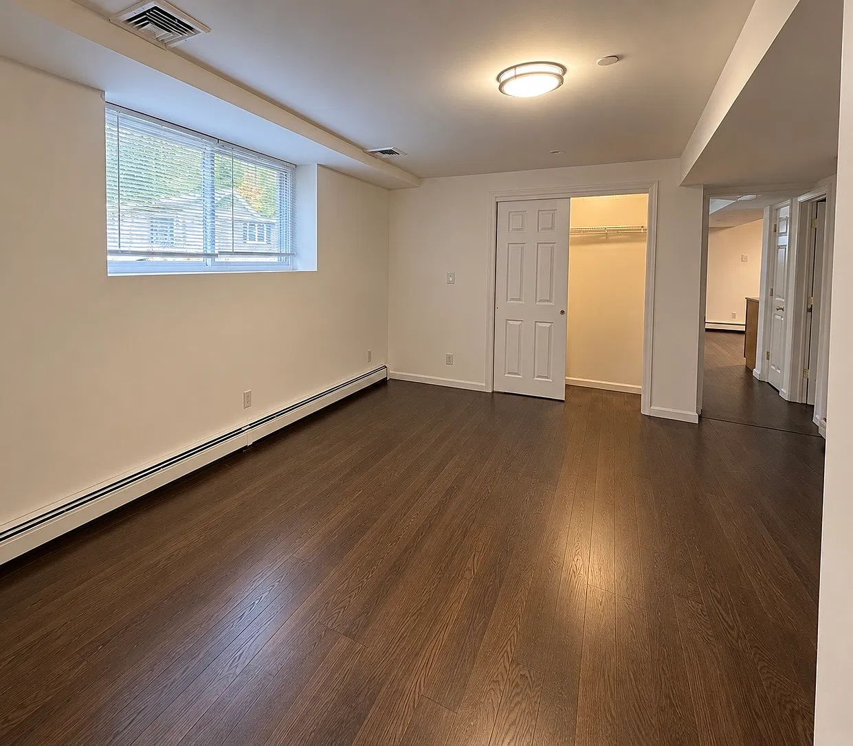 1 bed, 700 sqft, $1,800 — Photo 1
