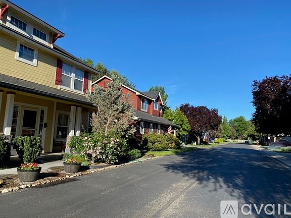 3rd image of 8849 W Hepburn Ln