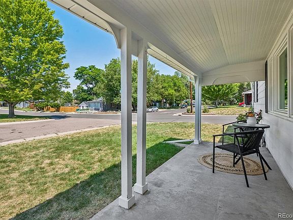 3rd image of 3000 S Corona Street