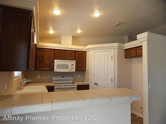 4th image of 3441 Kearsage Pl