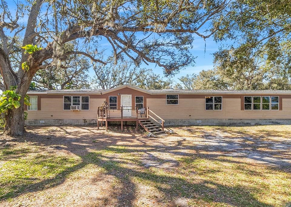 1st image of 2221 NW EUCALYPTUS AVENUE