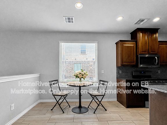 4th image of 11133 NW 95th Ct