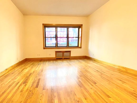 3rd image of 20 W 87th St APT 1A
