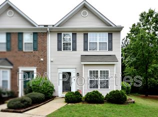 31 Edgebrook Cir, Durham, NC 27703