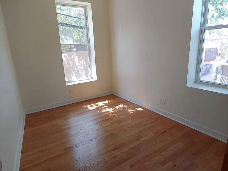 2006 S Washtenaw Ave #2C — Photo 8