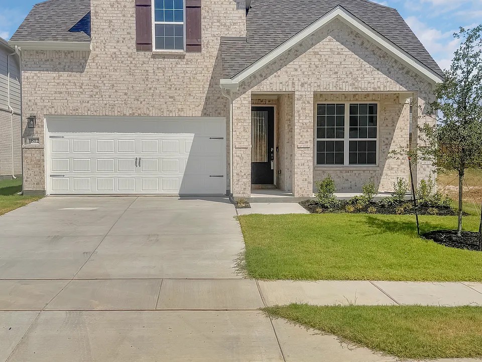 1812 Briarcrest Dr