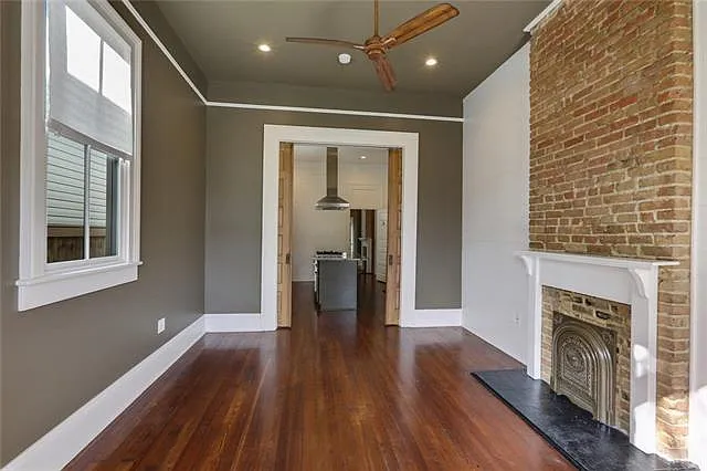 3439 Baronne St — Photo 2