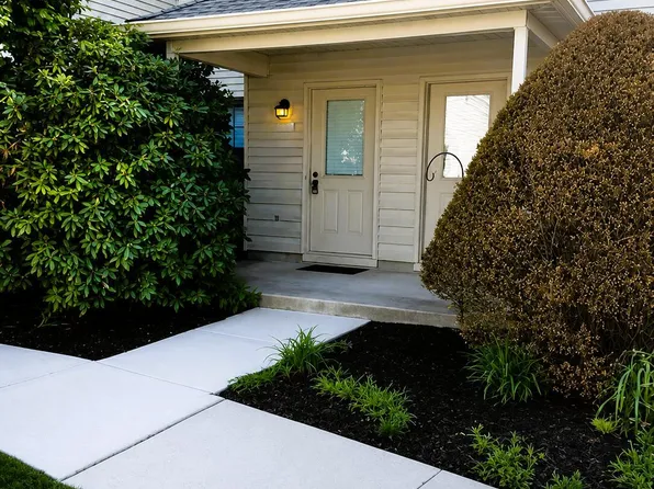 202 Larkspur Lane, Jackson, NJ 08527