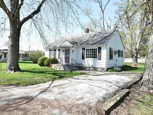 402 W College Ave, Morocco, IN 47963