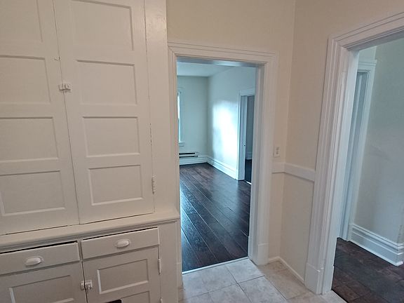 5th image of 10 Chesapeake St APT 5