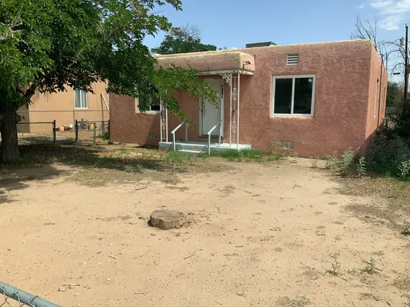 221 Natalie Ave NW, Albuquerque, NM 87107