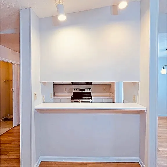 259 Waterdown Dr #11 — Photo 12