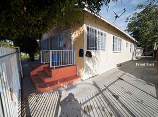 8636 Menlo Ave, Los Angeles, CA 90044
