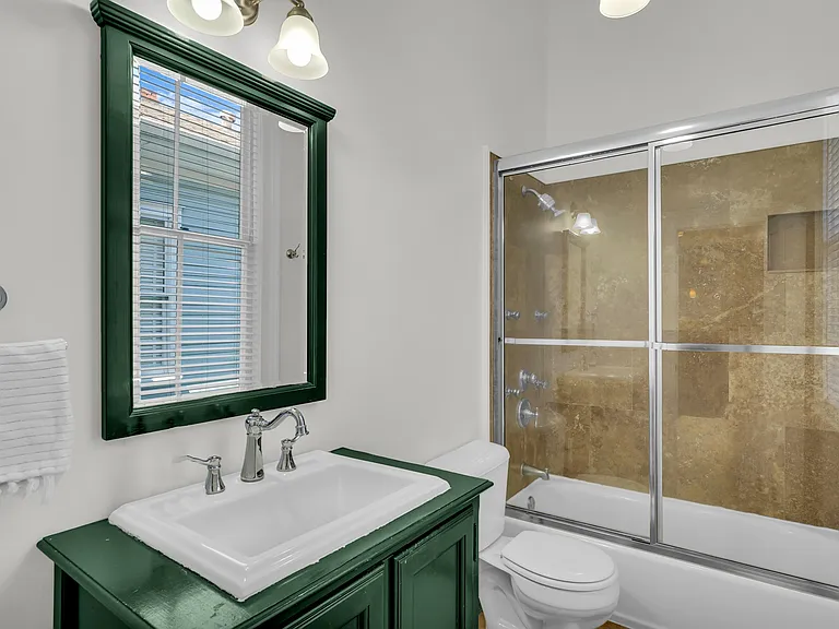 216 W Park Ave #C — Photo 30