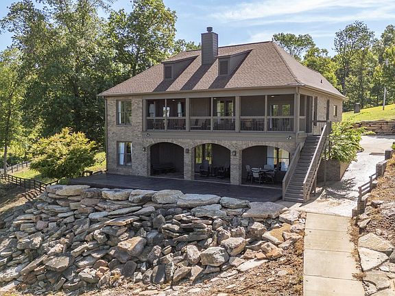 2nd image of 202 Riverbend Ln