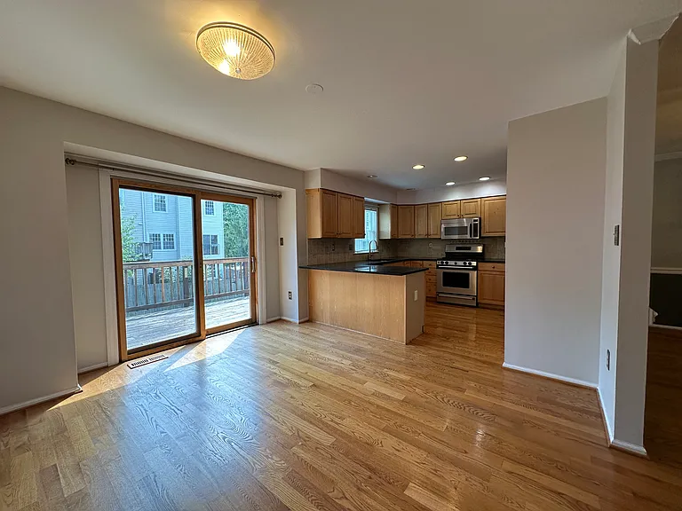 4113 Meadow Field Ct — Photo 42