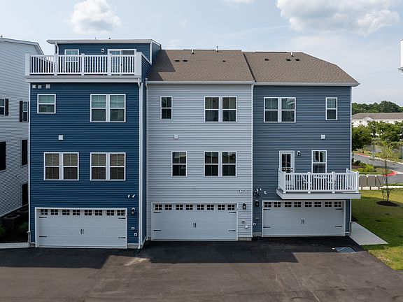 5th image of 8662 S Park Dr #2