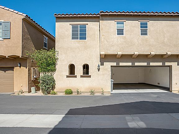 2nd image of 609 Calle Vibrante