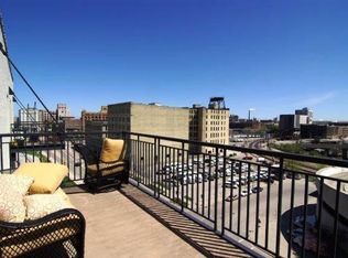 413 N 2nd St #160, Milwaukee, WI 53203