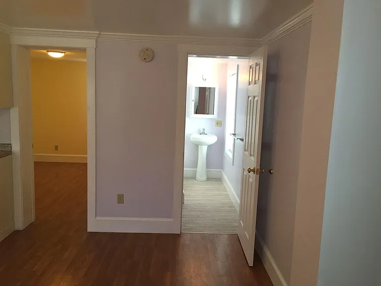 40 Chase St #2 — Photo 4