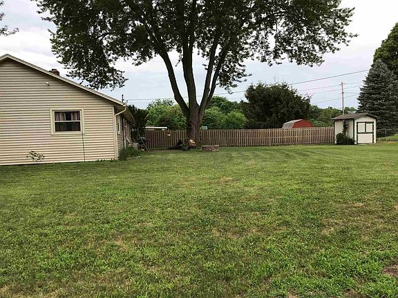 2nd image of 23585 Forestview Ave