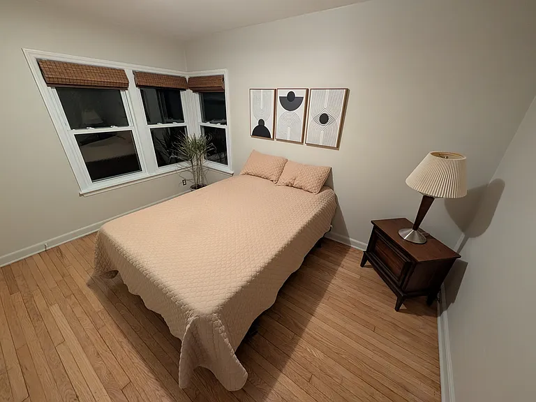 409 E Spooner Rd — Photo 8