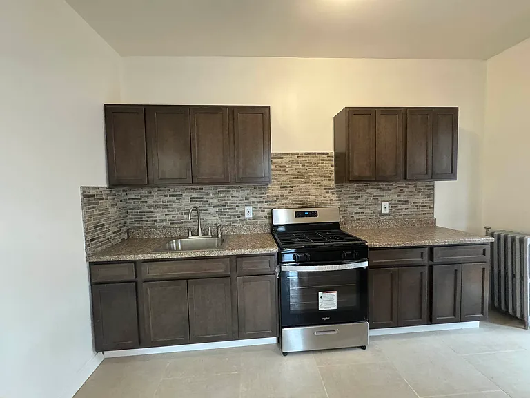 1862 Palmetto St #2 — Photo 6