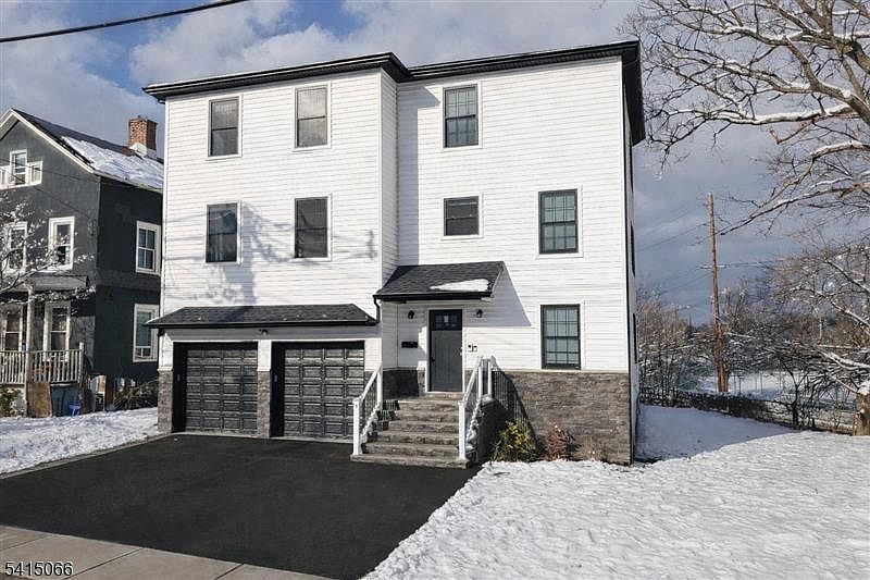 1st image of 7 Maple St