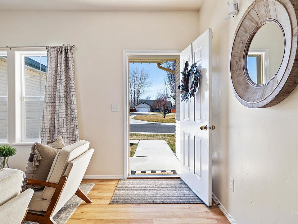 1597 Vista Dr, Twin Falls, ID 83301 | Zillow