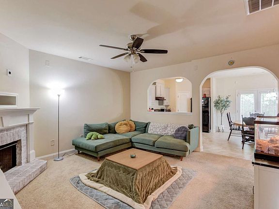 3rd image of 181 Turtle Creek Dr