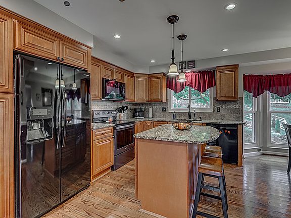 2nd image of 1755 Arborwood Dr