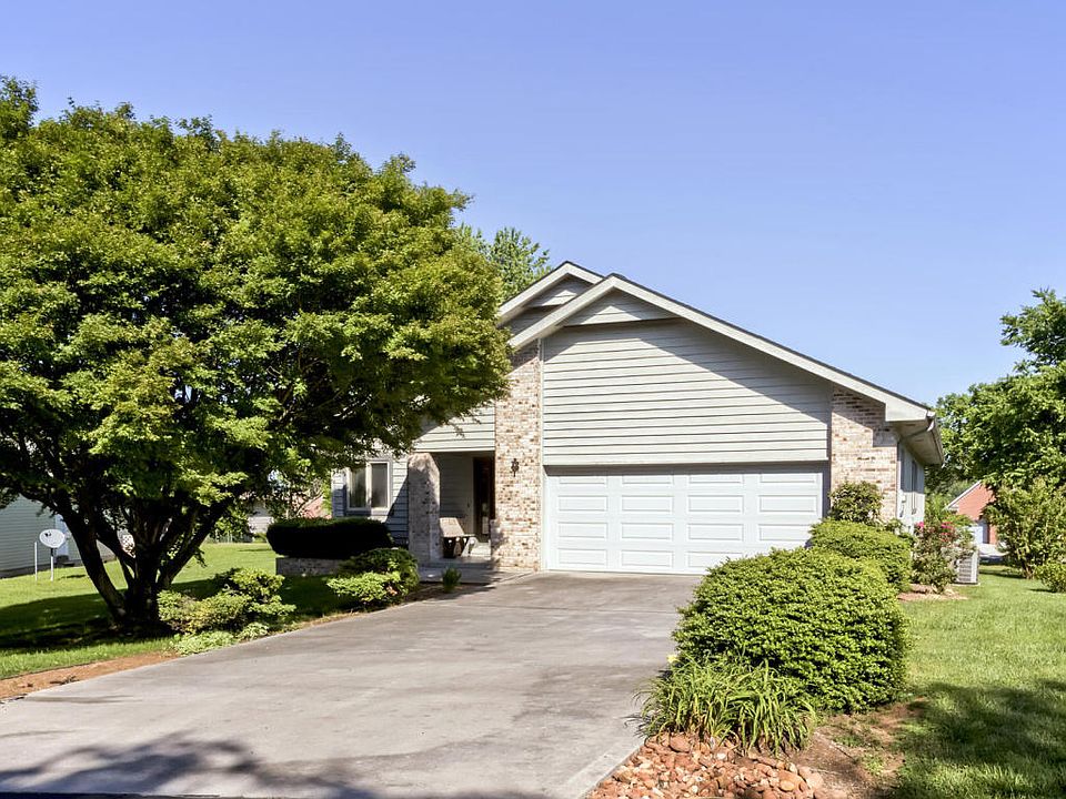 1st image of 217 Saligugi Cir
