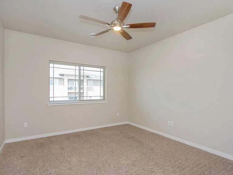 Suncrest — Photo 13