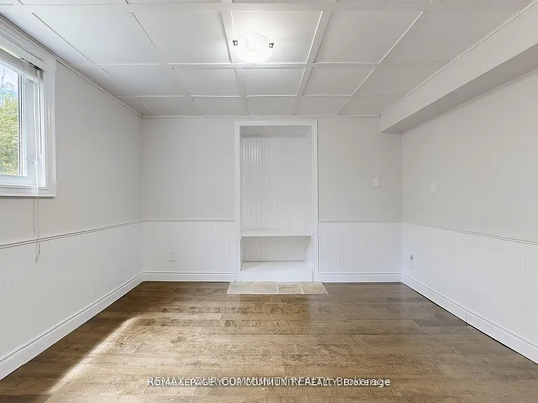 52 Eleanor Cir #LOWER — Photo 19