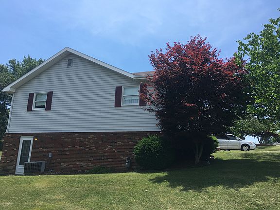 5th image of 1590 W Algonquin Dr