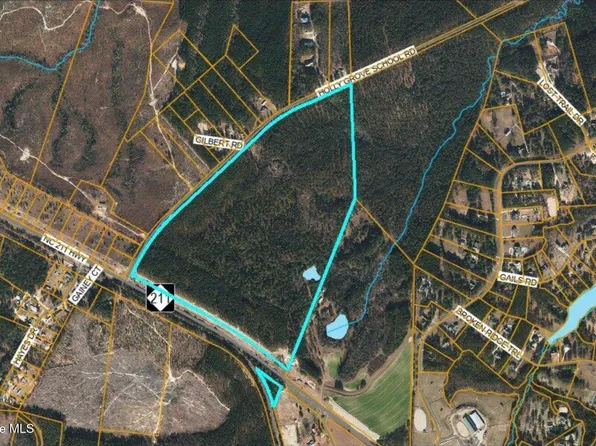 3319 Nc 211, Seven Lakes, NC 27376