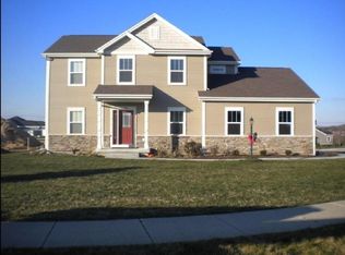 852 Shooting Star Cir, Deforest, WI 53532