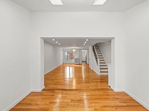 3rd image of 4622 Avenue M