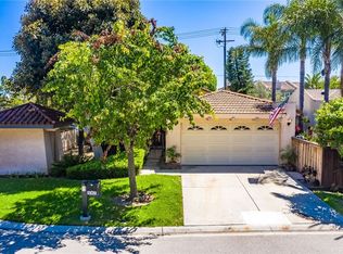 8302 Delfino Cir, Huntington Beach, CA 92646