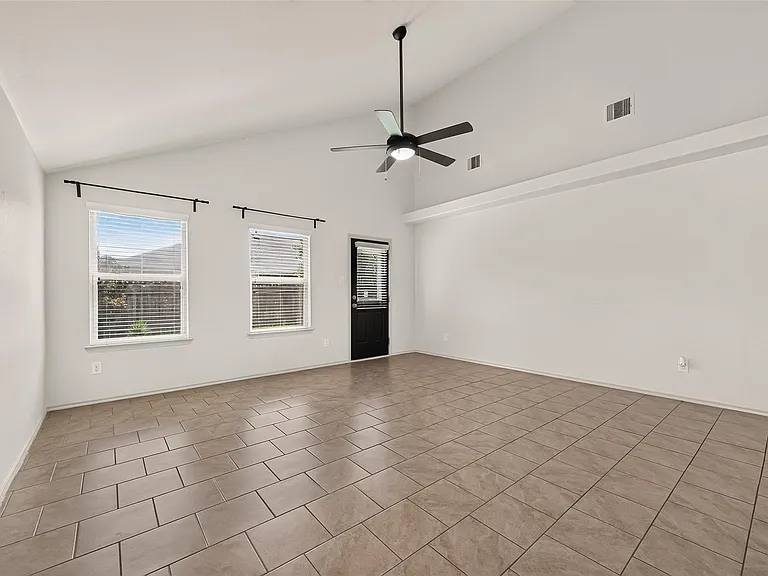 23718 Water Hickory Dr — Photo 10