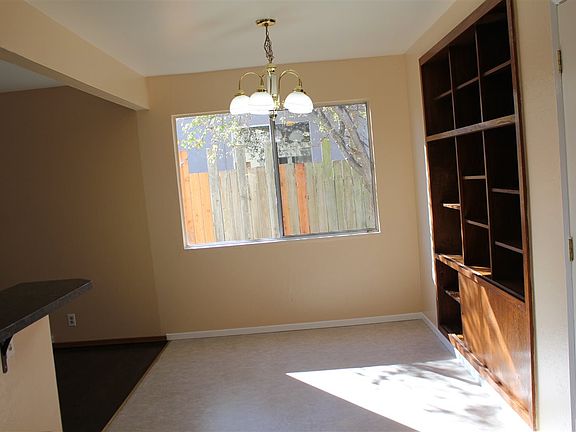 5th image of 3080 Jo Ann Dr