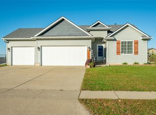 1714 Crabapple Ln, Granger, IA 50109