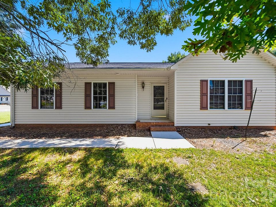 1st image of 2436 29th Avenue Ct NE