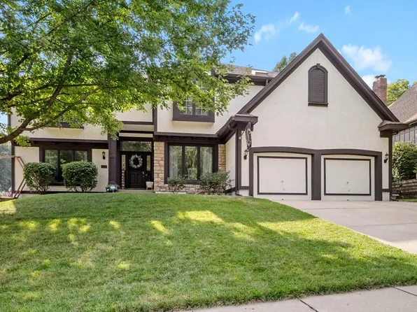 7710 N Revere Dr, Kansas City, MO 64151