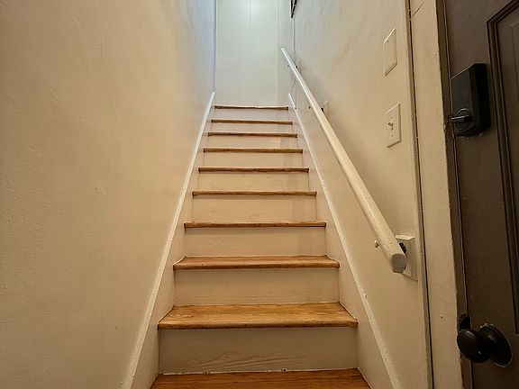 5th image of 187 E Whittier St #187
